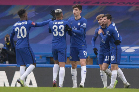 凯尔特人vs湖人前瞻：詹姆斯期待状态回暖，湖人冲击两连胜