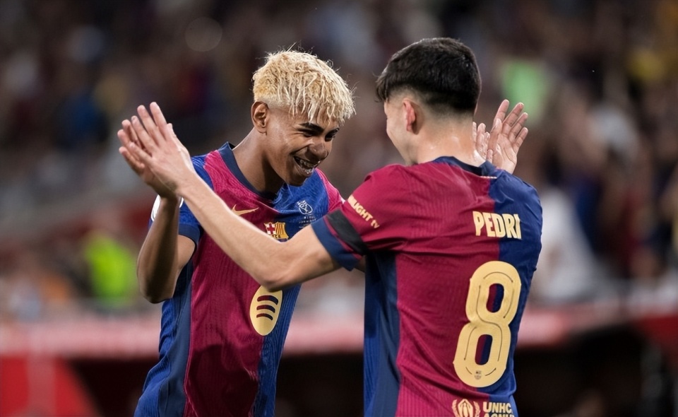 官方：赵博和王国明共同当选中超9／10月最佳守门员