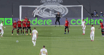 记者：国米签哈伊杜克18岁中卫布拉尼米尔的交易已完成80%