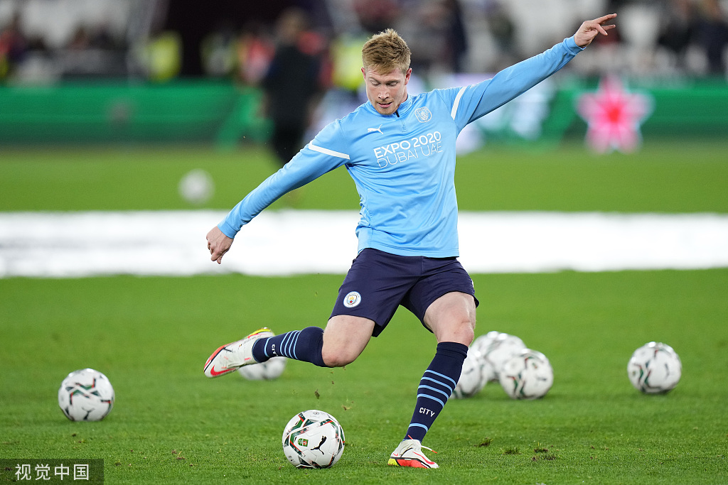 球迷为他唱满整场