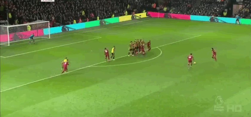 篮球湖人全队配合默契提升